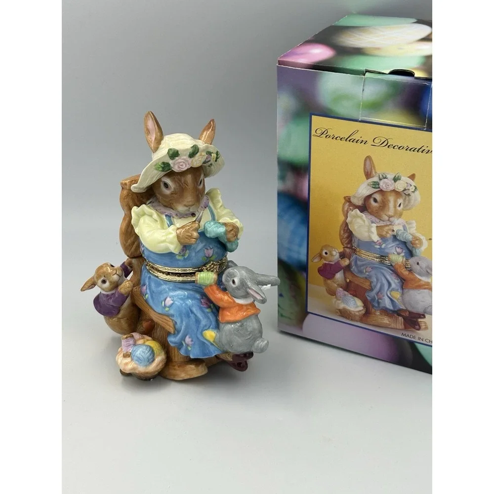 Porcelain Gma Rabbit Bunny Decorative Hinged Keepsake Box Easter Decor 7inch
